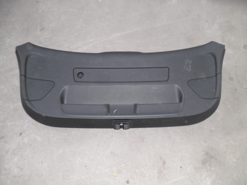 AUDI A1 8X TAPICERKA KLAPY TYL TYLNEJ