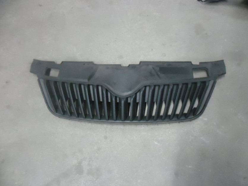 SKODA FABIA II ROOMSTER ATRAPA PRZOD PRZEDNIA