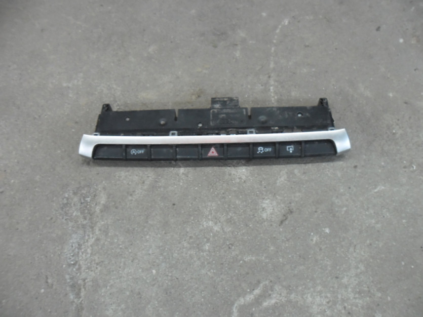 AUDI A3 8V ZESPOL PRZELACZNIKOW 8V0925301AT