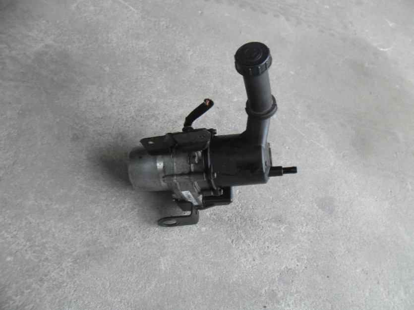 CITROEN DS4 2013 C4 POMPA WSPOMAGNIA 9676740380