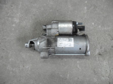 AUDI A4 A5 8W 2.0 TDI ROZRUSZNIK 04L911021B