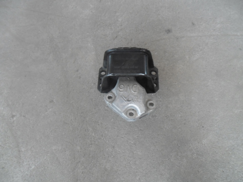 CITROEN C4 II B7 DS4 1.6 HDI PODUSZKA SILNIKA