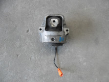 AUDI A4 8K B8 LIFT PODUSZKA SILNIKA 1.8TFSI
