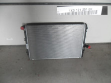 AUDI A3 GOLF PASSAT CC CHŁODNICA WODY 1K0121251EH