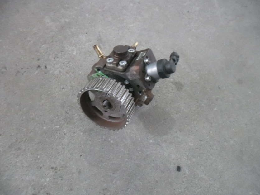 PEUGEOT CITROEN 1.4 HDI E4 POMPA WTRYSKOWA