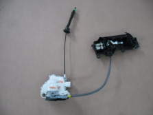 ZAMEK DRZWI AUDI A4 B9 8W PRAWY PRZOD 8X2837016B