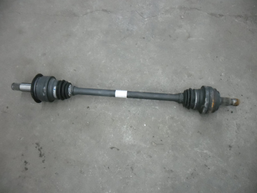 MERCEDES C KLASA W 205 POLOS TYL TYLNA