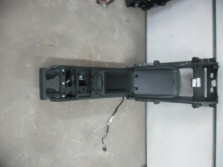 AUDI A8 4H D4 LIFT PODLOKIETNIK TYL TYLNY KANAPY