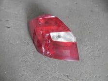 SKODA FABIA II LAMPA LEWA TYL TYLNA 5J6945111