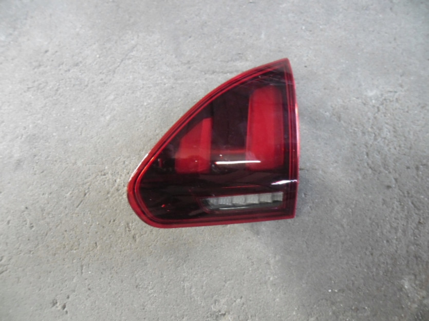 PEUGEOT 2008 GT 2016 LAMPA PRAWA TYL LIFT LED
