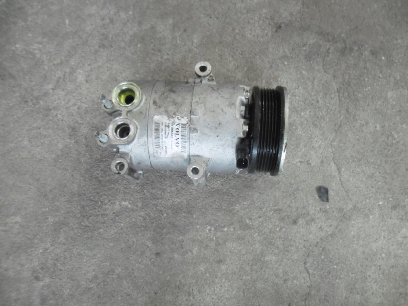 KOMPRESOR KLIMATYZACJ VOLVO V40 1.6T 2016 31404441