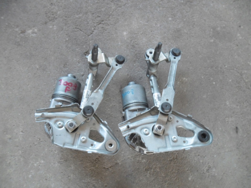 MECHANIZM WYCIERACZEK PEUGEOT 3008 5008 9671062180