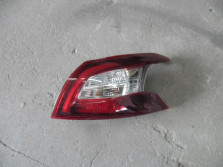 PEUGEOT 308 II T9 LAMPA PRAWA TYL TYLNA 9677817580