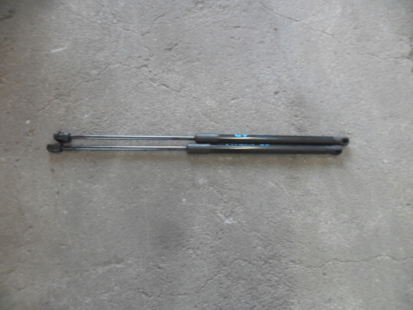 SKODA FABIA 3 6V SILOWNIKI KLAPY TYL 6V9827550B