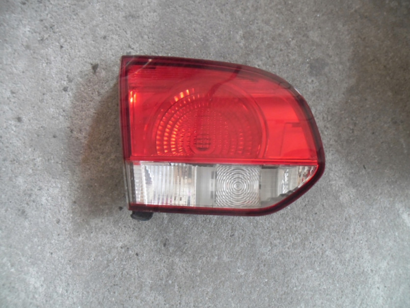 VW GOLF VI 6 5K LAMPA LEWA TYLNA KLAPY 5K0945093H