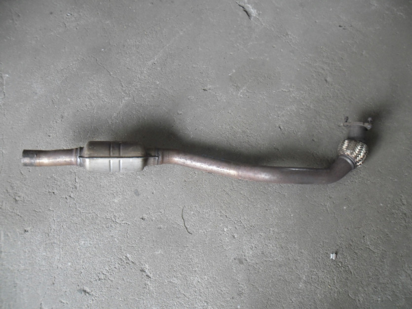 AUDI A5 S5 8T WYDECH KATALIZATOR 3.0TFSI 8K0253211