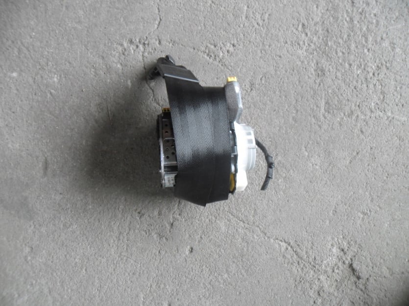 AUDI A5 S5 8T LIFT PAS BEZPIECZENSTWA PRAWY PRZOD