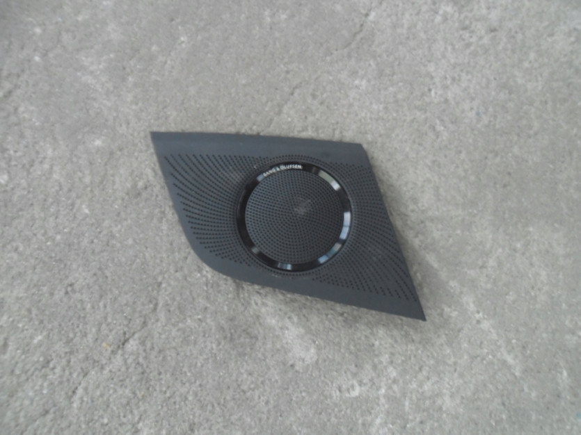AUDI A5 S5 8T GLOSNIK B&O PRAWY 8T0857228A
