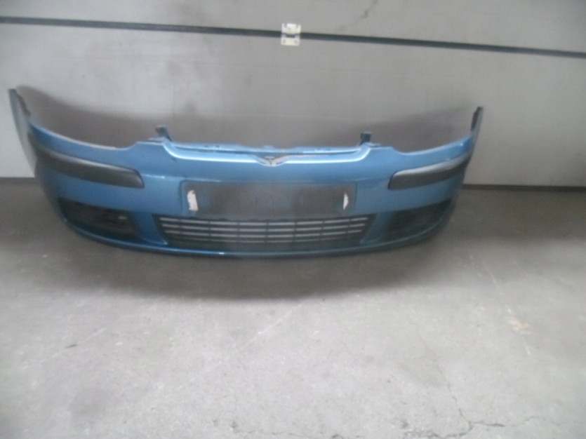 VW GOLF V 5 ZDERZAK PRZOD PRZEDNI