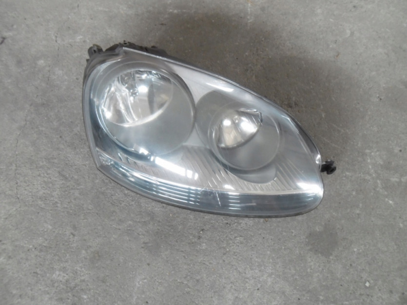 VW GOLF V 5 LAMPA PRAWA PRZOD PRZEDNIA UK ANGLIK