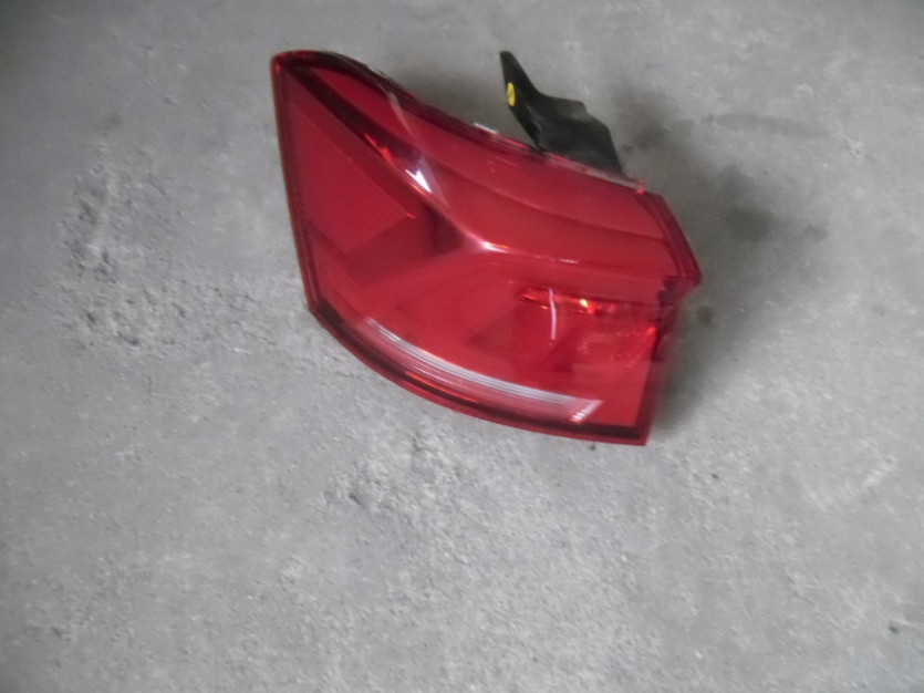 VW T-ROC TROC LAMPA LEWA TYL TYLNA 2GA945095 LED