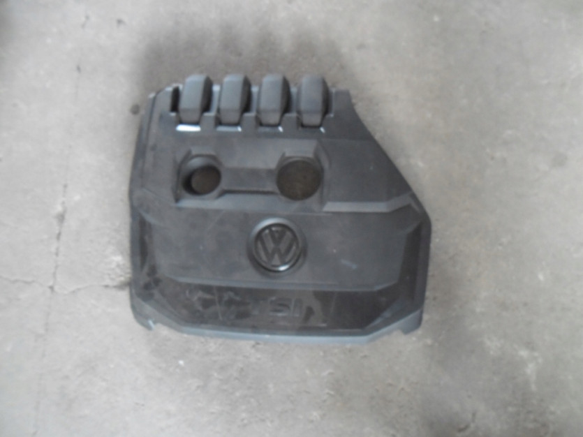VW T-ROC OSLONA SILNIKA GORNA POKRYWA 05E103925F
