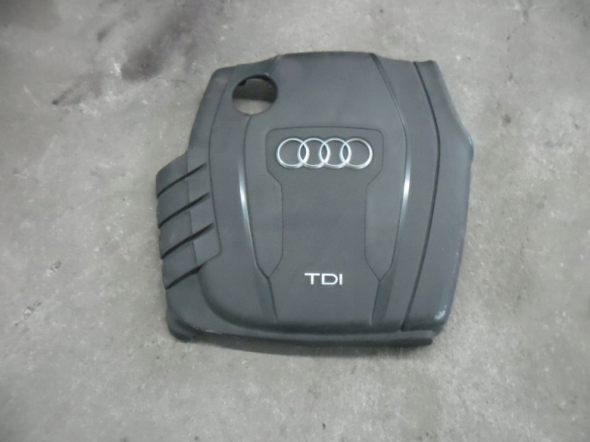AUDI A6 4G C7 POKRYWA SILNIKA GORNA 03L103925AB