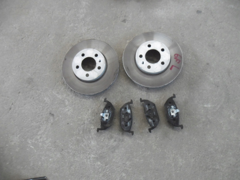 SEAT IBIZA 5 V 6F TARCZE KLOCKI PRZOD NOWE 2Q0