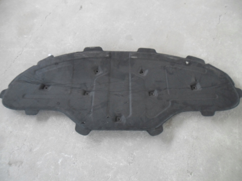 AUDI A8 S8 4H LIFT WYGLUSZENIE MASKI 4H0863825B
