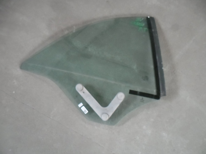 AUDI A3 8V LIFT CABRIO SZYBA PRAWY TYL 8V7845298