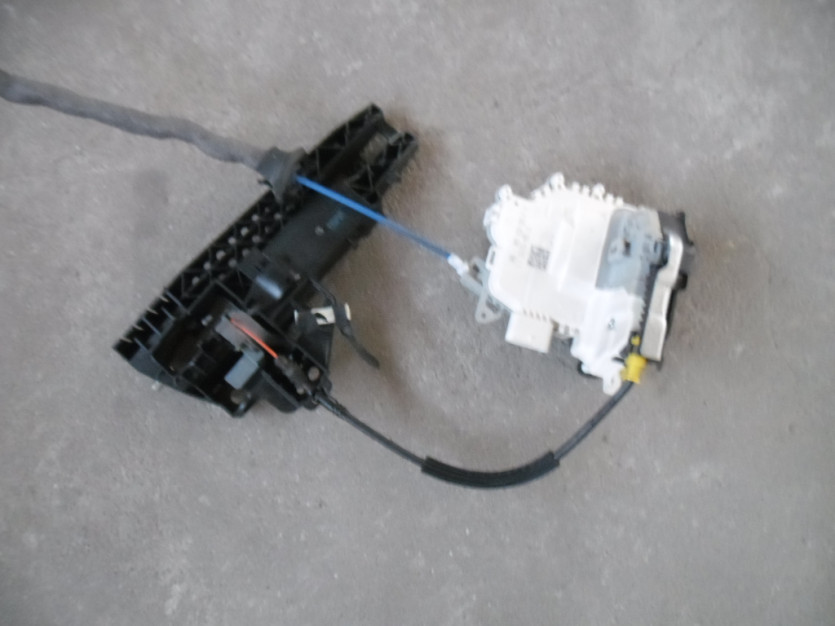 AUDI A8 S8 4H LIFT ZAMEK DRZWI TYL LEWY 8K0839015F