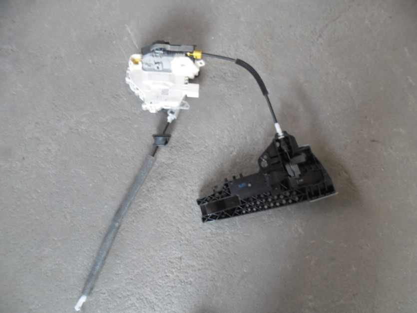 AUDI A8 S8 4H LIFT ZAMEK DRZWI PRZOD L 8J1837015E