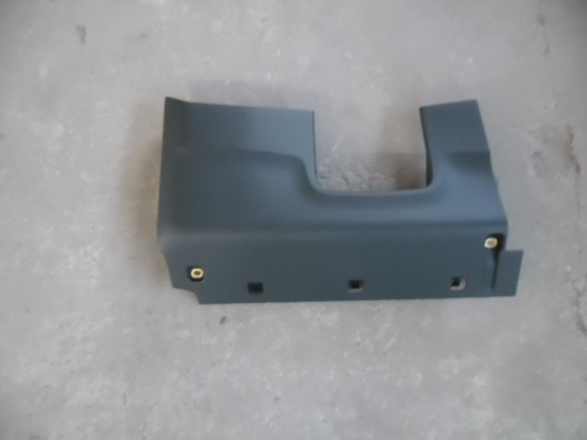 AUDI A4 8W B9 OSLONA POD DESKE 8W1863075