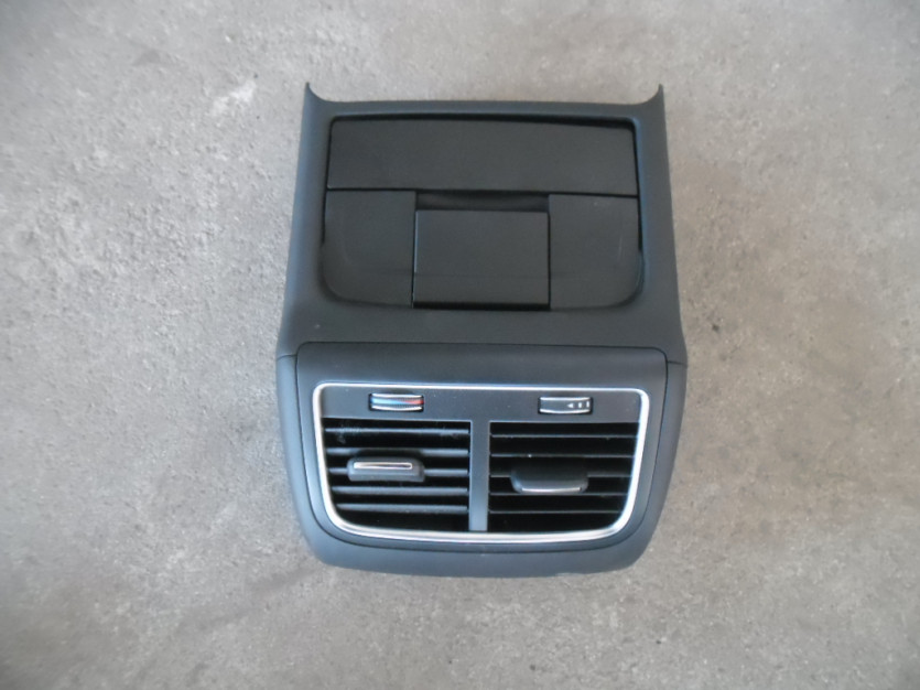 AUDI A5 8T LIFT 2016 WYLOT POWIETRZA TYL 8K0864376