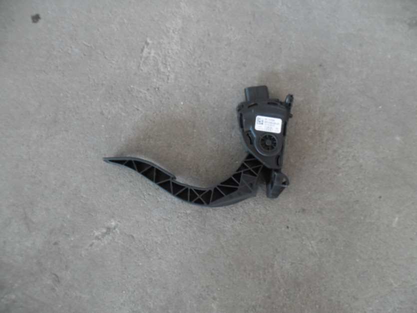 AUDI A5 A4 8T B8 LIFT 2016 PEDAL GAZU 8K1721523A