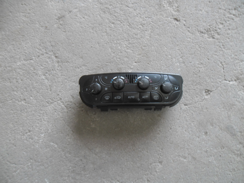 MERCEDES CLK W209 PANEL KLIMATYZACJI A2098300085