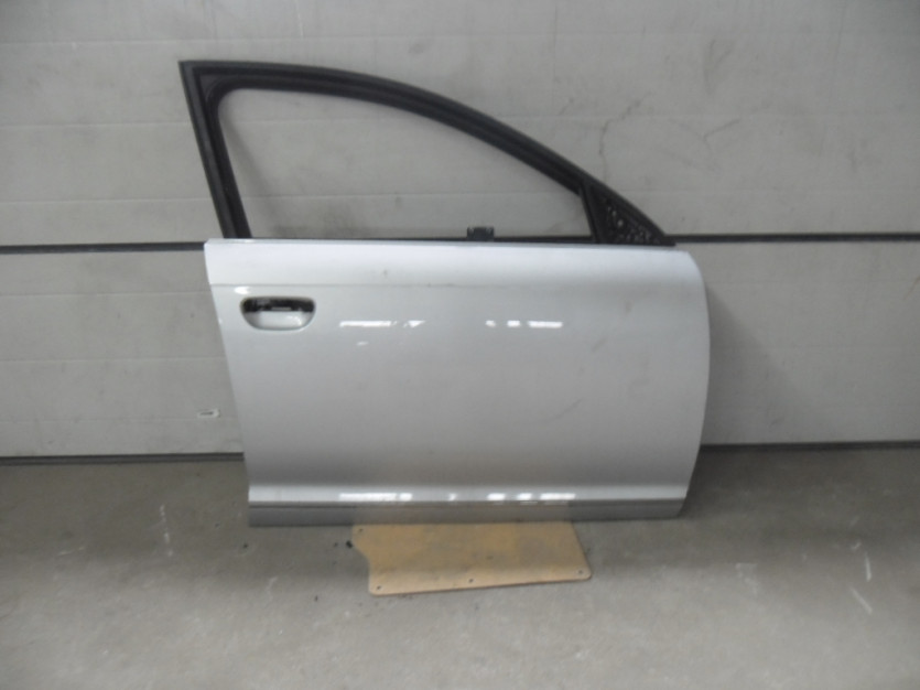 AUDI A6 4F C6 2009 DRZWI PRAWE PRAW PRZOD PRZEDNIE