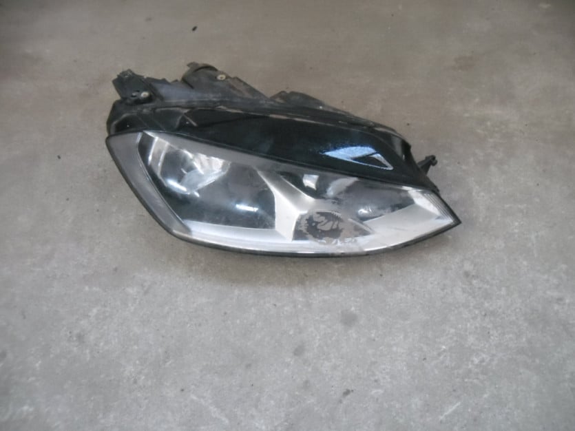 VW GOLF VII 2014 LAMPA LEWA PRZOD UK