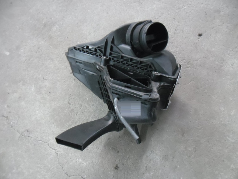 AUDI A4 8K A5 FILTR POWIETRZA Q5 8K0133843E