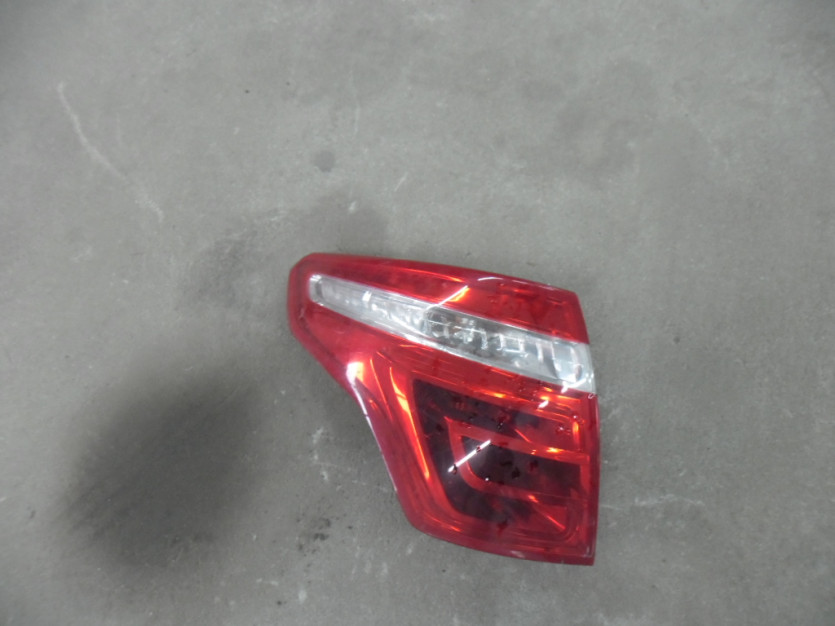 CITROEN C4 PICASSO 2010 LAMPA LEWA TYL