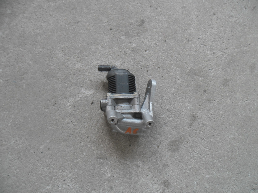 AUDI A6 4G C7 2013 ZAWOR EGR 06H131097C
