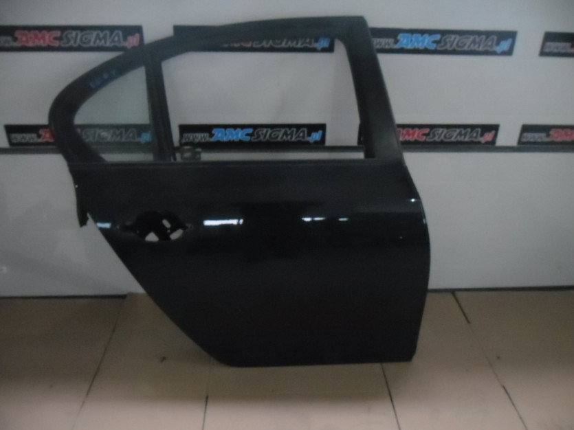BMW 5 E60 DRZWI PRAWE TYL TYLNE PRAWY SEDAN0