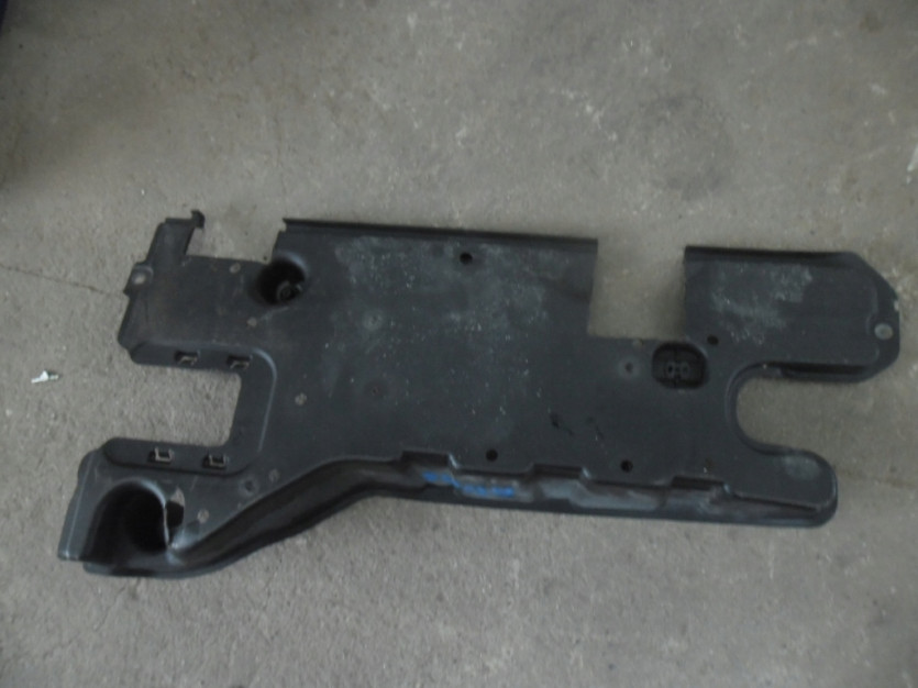 VW ATLAS TERAMONT PLYTA PODWOZIA LEWA 3QF825101