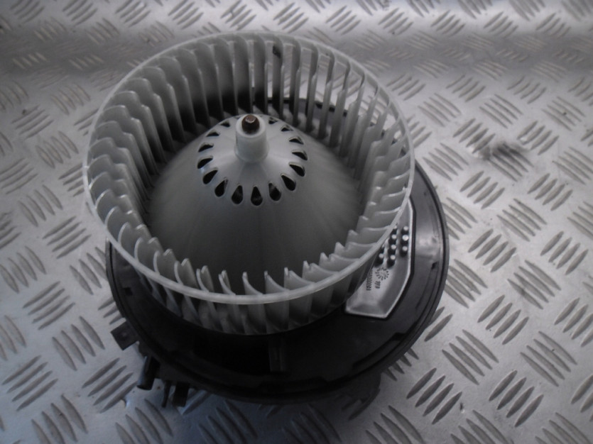 VW ATLAS TERAMONT WENTYLATOR DMUCHAWY 5Q0907521E