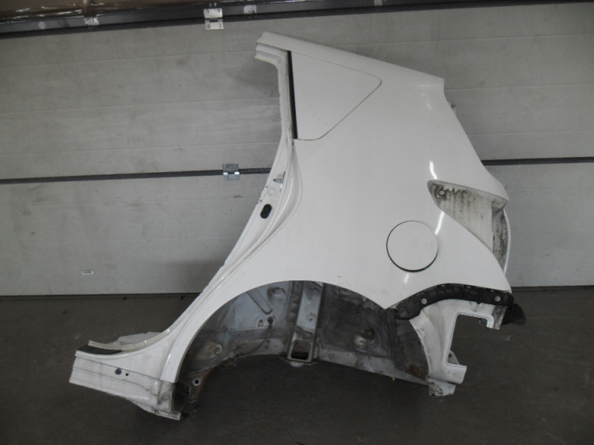 TOYOTA VERSO R2 2011 CWIARTKA BLOTNIK LEWY TYL