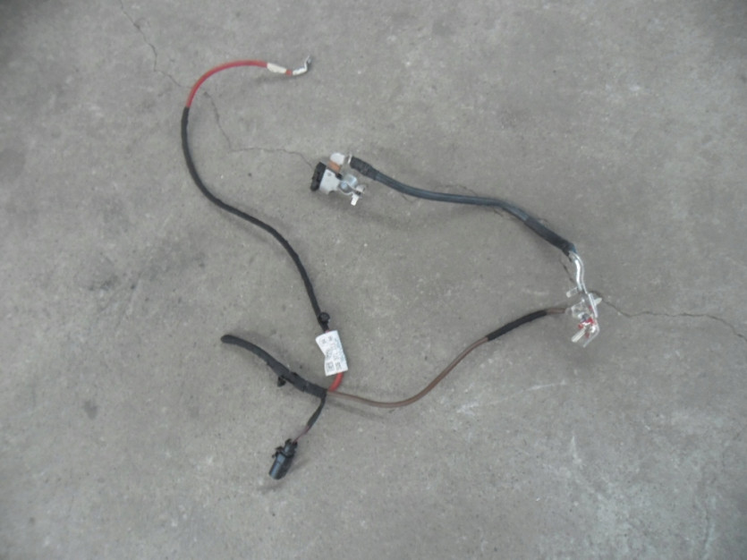 VW TOURAN 2 II 5T LIFT KLEMA PLUS 5QA915181D