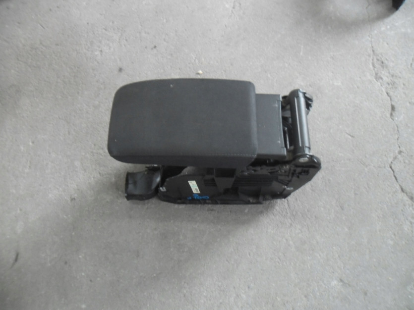 VW GOLF VI 6 5K PODLOKIETNIK 1K0864207E