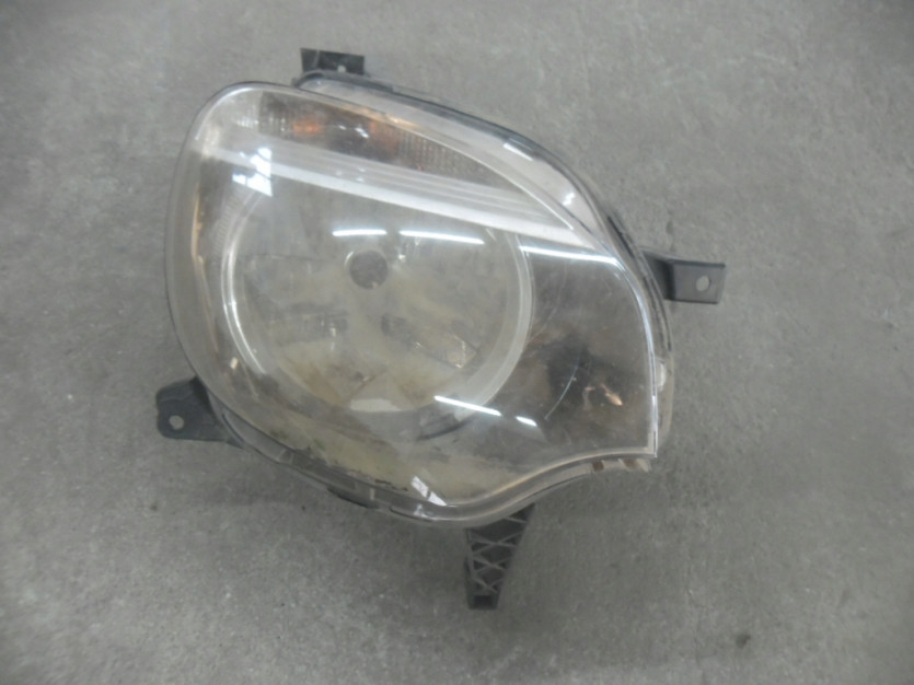 RENAULT TWINGO 3 III LAMPA PRAWA PRZOD 260105419R