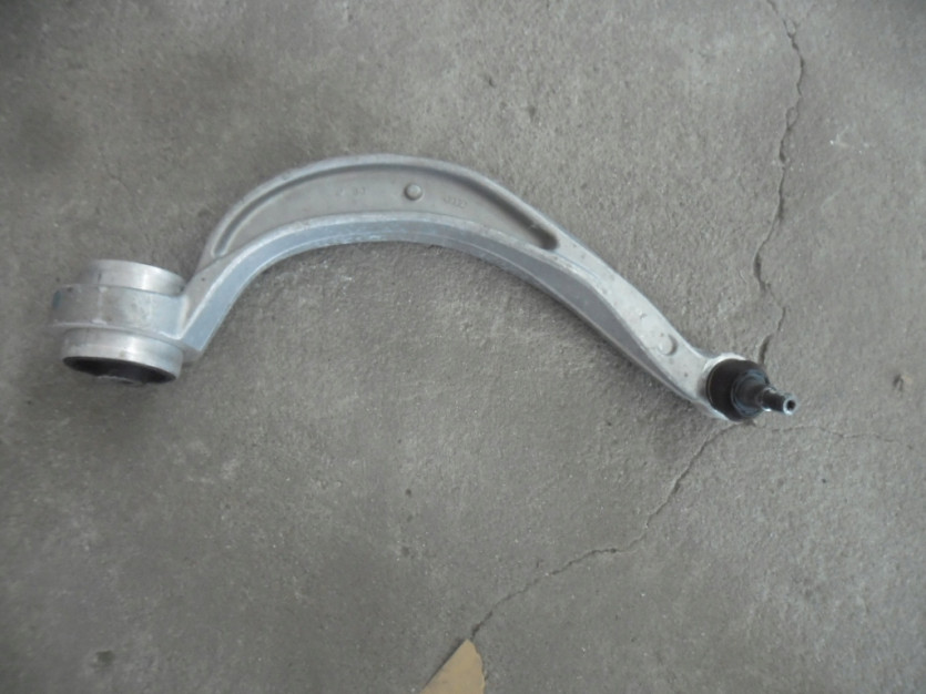 AUDI A4 8K B8 LIFT WAHACZ LEWY PRZOD 8K0407695H