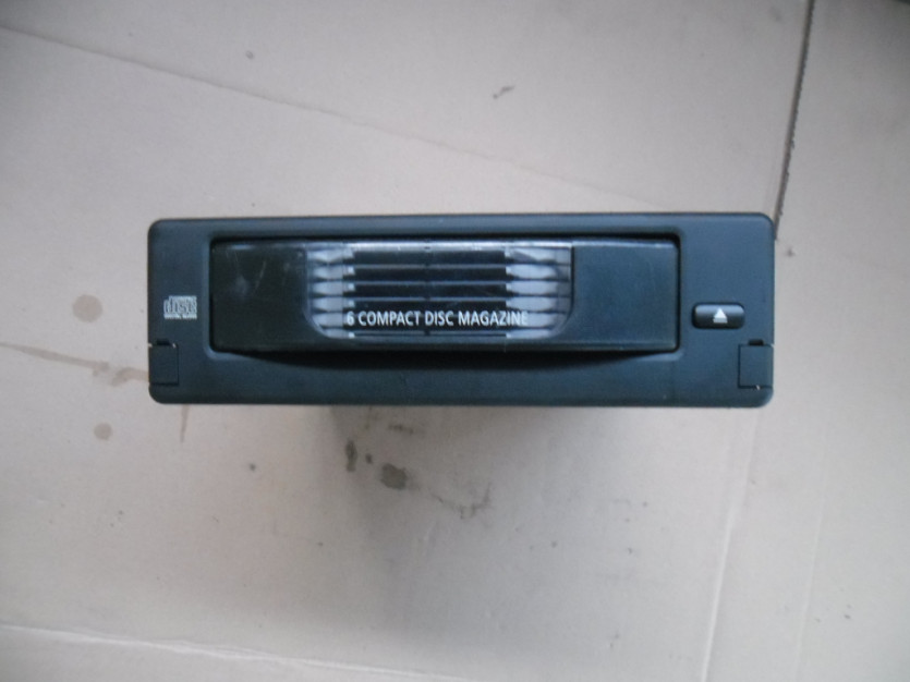 BMW 5 E60 ZMIENIARKA CD 6986081